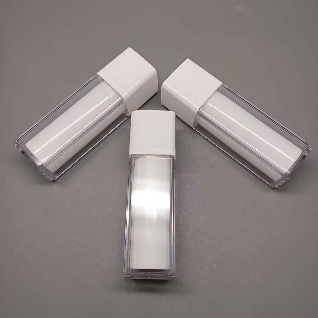 Hot Sale Empty Airless Pump Serum Bottles 15/30/50ml Square Shape Customizable Color Screen Printed Cosmetic Packaging